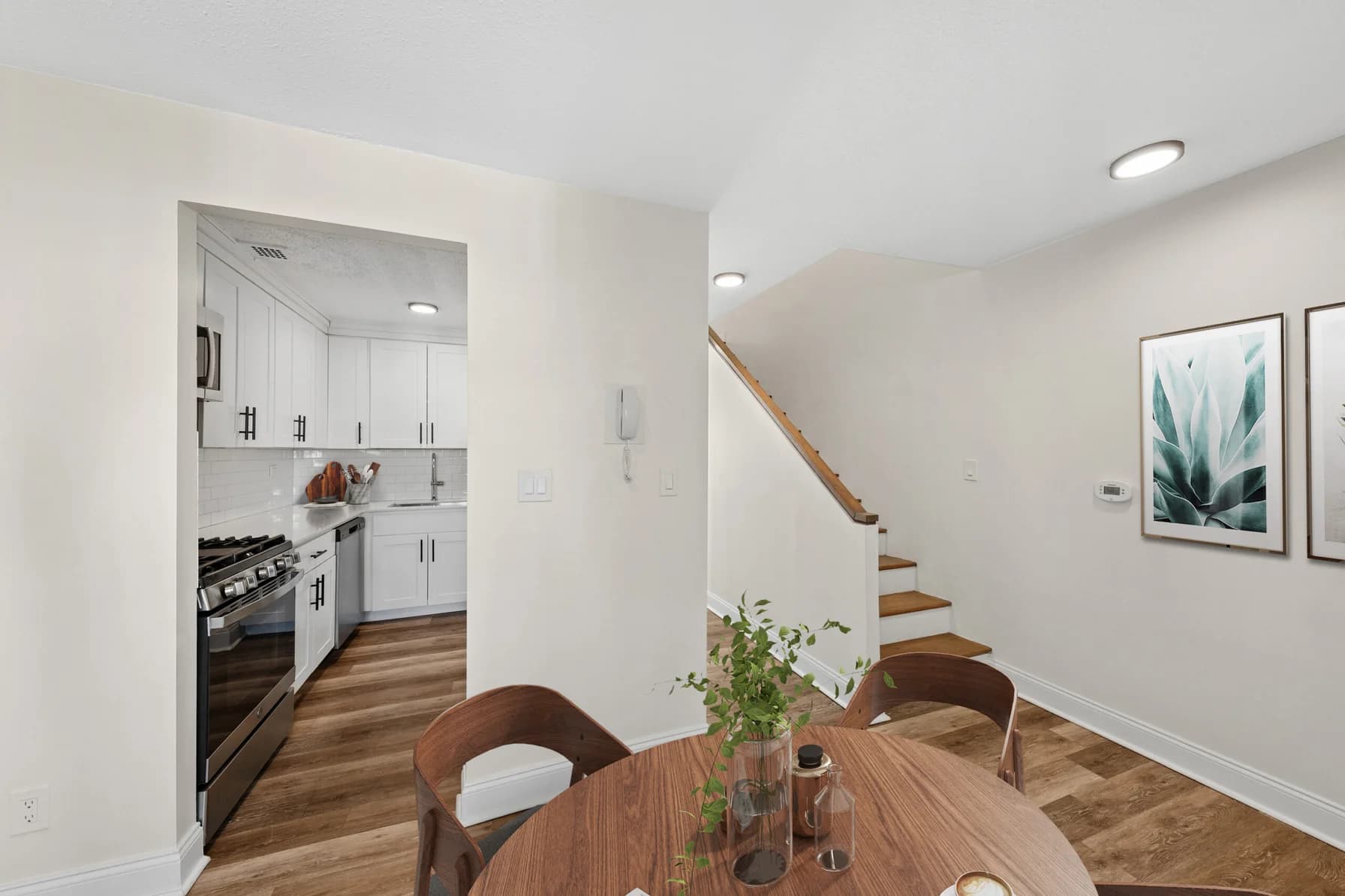 30 Waterside Plaza #30-15K, Manhattan, NY 10010 apartment_dining_room 1