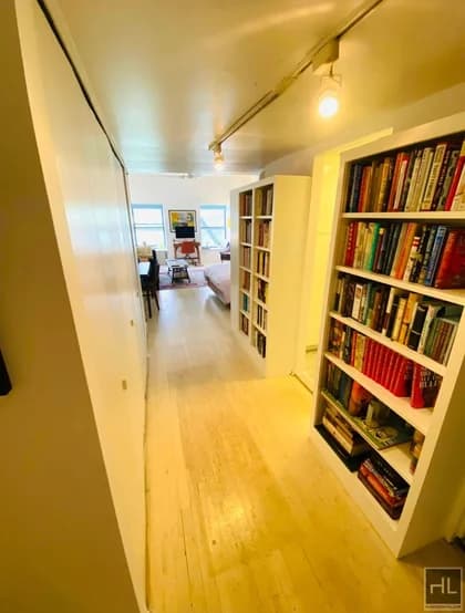 457 West 43 Street #4B, Manhattan, NY 10036