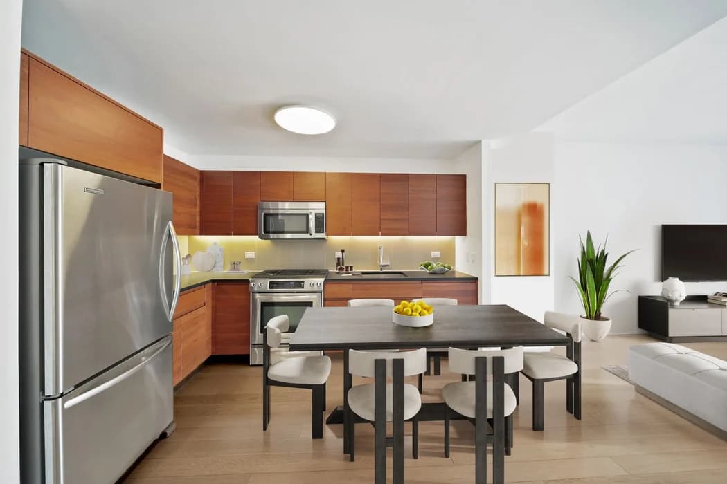 Gotham West 550 West 45 Street #821, Manhattan, NY 10036 apartment_dining_room 1