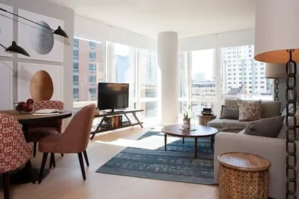 554 West 45 Street #912, Manhattan, NY 10036