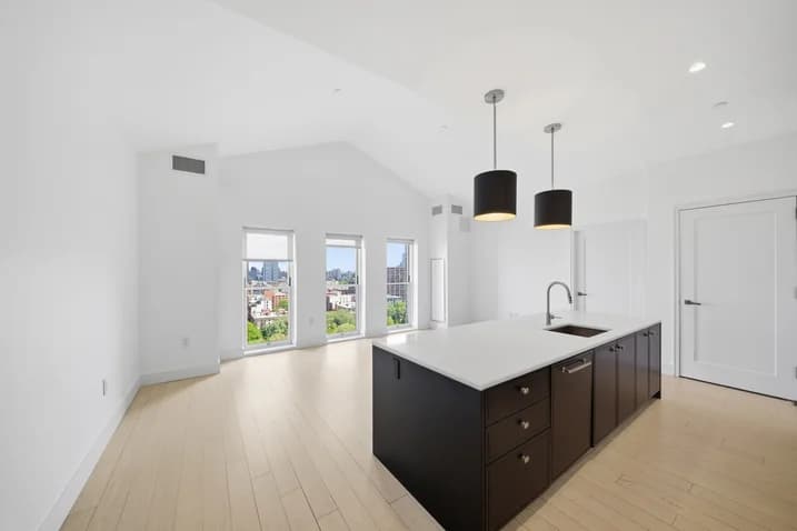30 Morningside Drive #PH3, Manhattan, NY 10025