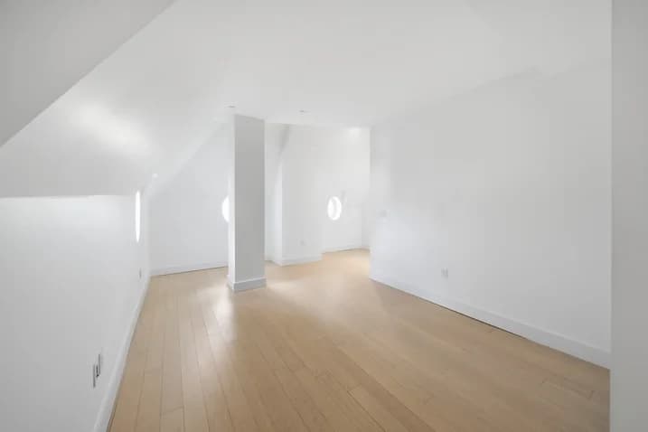 30 Morningside Drive #PH3, Manhattan, NY 10025