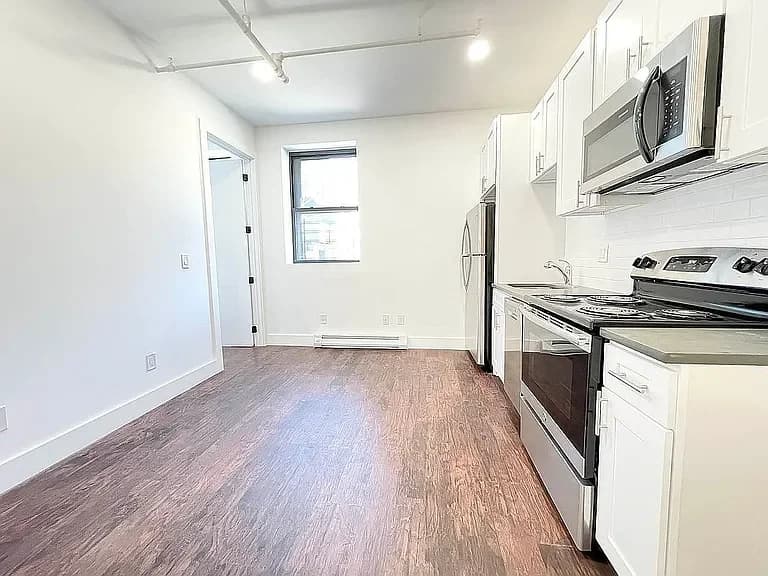2427 8 Avenue #4, Manhattan, NY 10027 apartment_kitchen 1