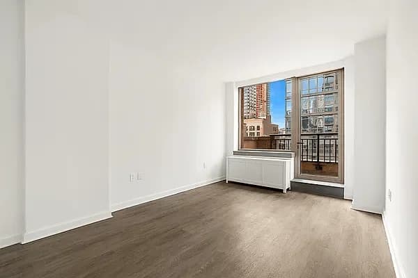 35 West 33 Street #17E, Manhattan, NY 10001