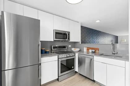 510 Main Street #1304, Manhattan, NY 10044