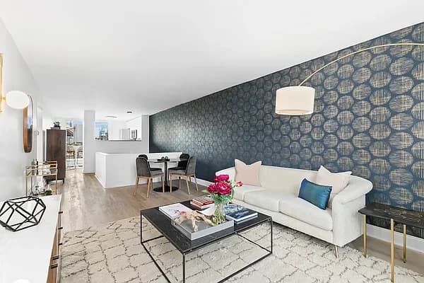 510 Main Street #1912, Manhattan, NY 10044 apartment_living_room 1