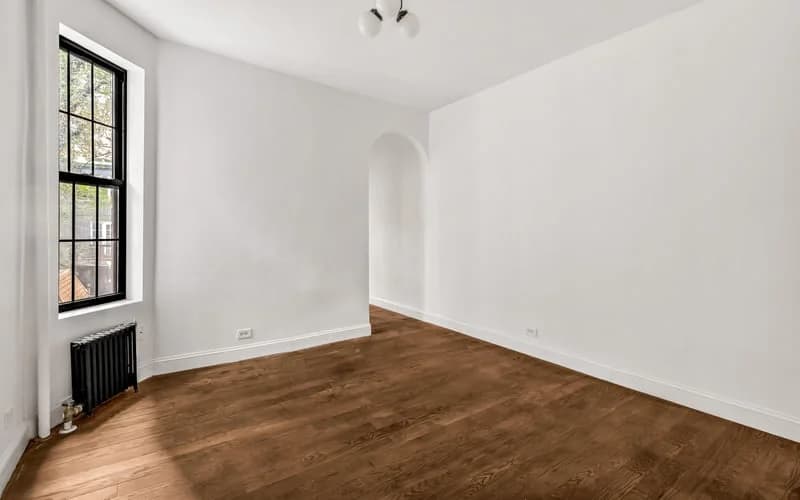 82 Jane Street #2C, Manhattan, NY 10014 apartment_bedroom_room 1