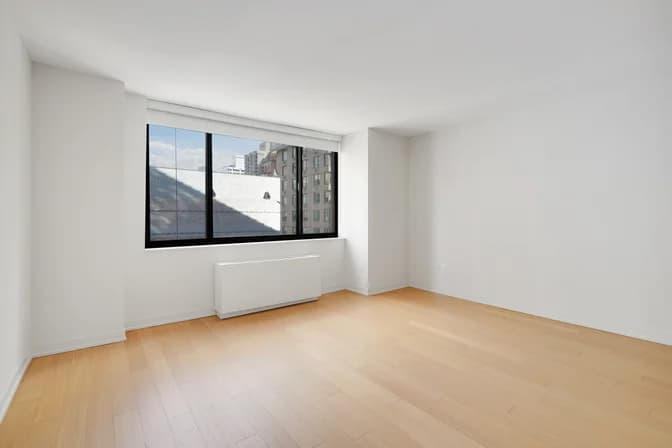 1 Columbus Place #N12C, Manhattan, NY 10019