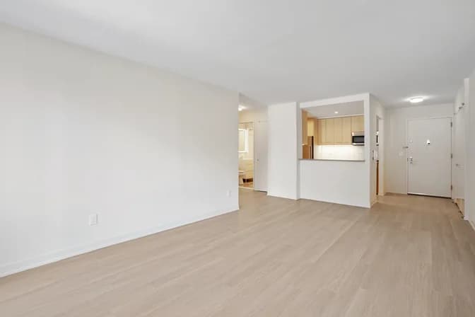 1 Columbus Place #N5E, Manhattan, NY 10019