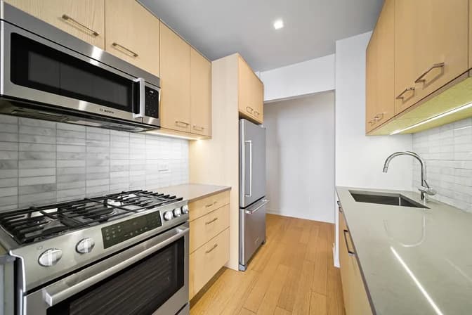 1 Columbus Place #S39D, Manhattan, NY 10019