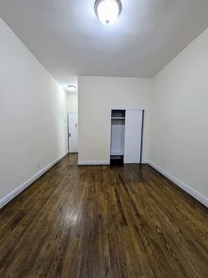 431 East 83 Street #2B, Manhattan, NY 10028