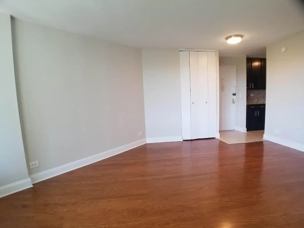 The Heritage 1295 5 Avenue #24C, Manhattan, NY 10029 apartment_living_room 1