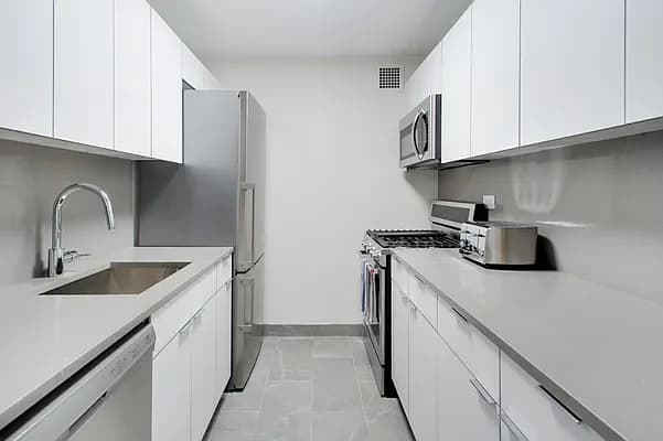 The Heritage 1295 5 Avenue #33G, Manhattan, NY 10029 100