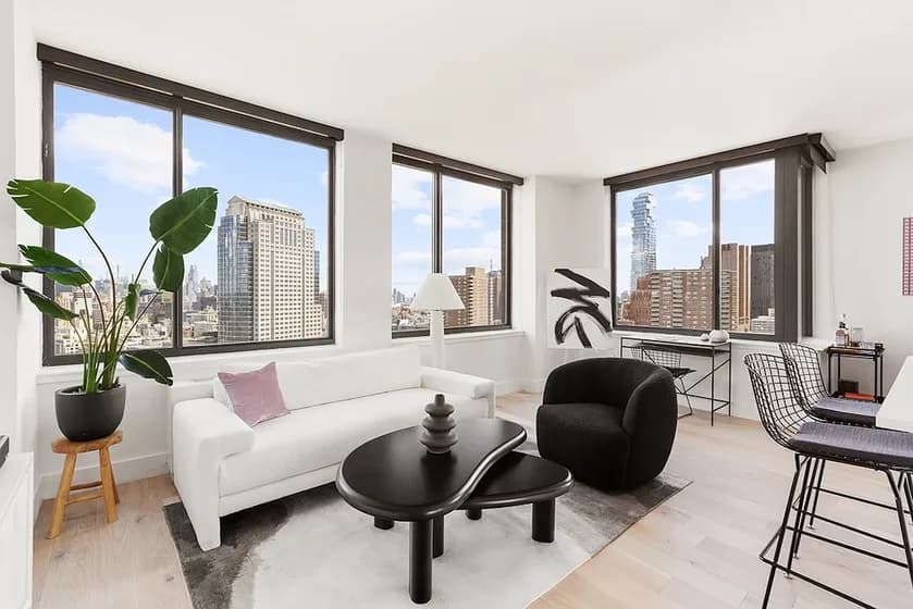 399 Chambers Street #3804, Manhattan, NY 10282 apartment_living_room 1