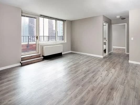826 8 Avenue #19U, Manhattan, NY 10019