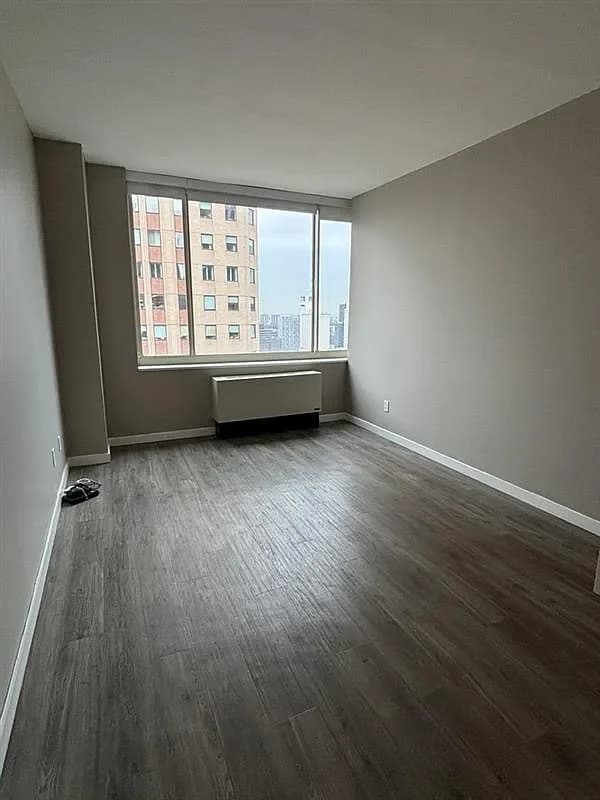Avalon Midtown West 826 8 Avenue #28F, Manhattan, NY 10019 apartment_living_room 1