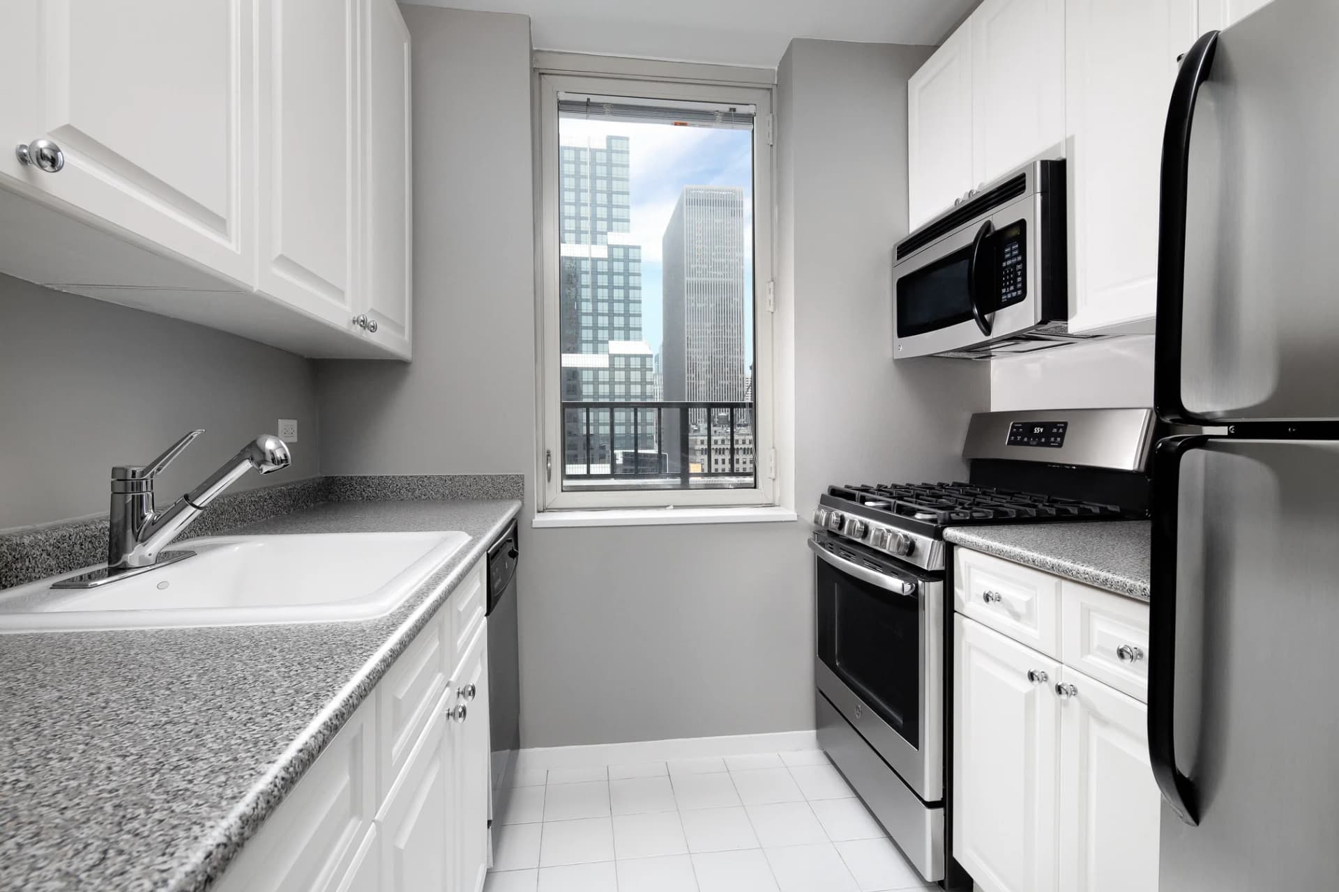 250 West 50 Street #34E, Manhattan, NY 10019