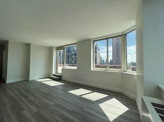 826 8 Avenue #36A, Manhattan, NY 10019