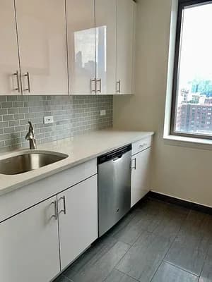520 West 43 Street #12C, Manhattan, NY 10036