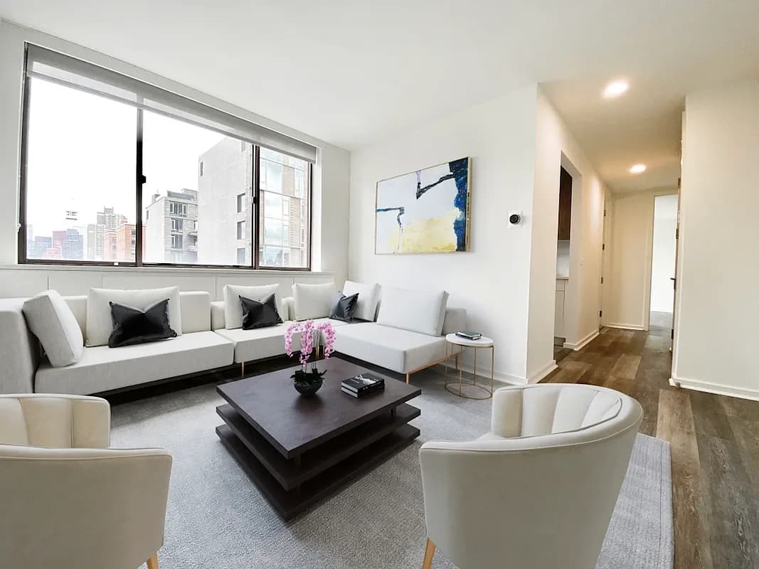 520 West 43 Street #20E, Manhattan, NY 10036 apartment_living_room 1