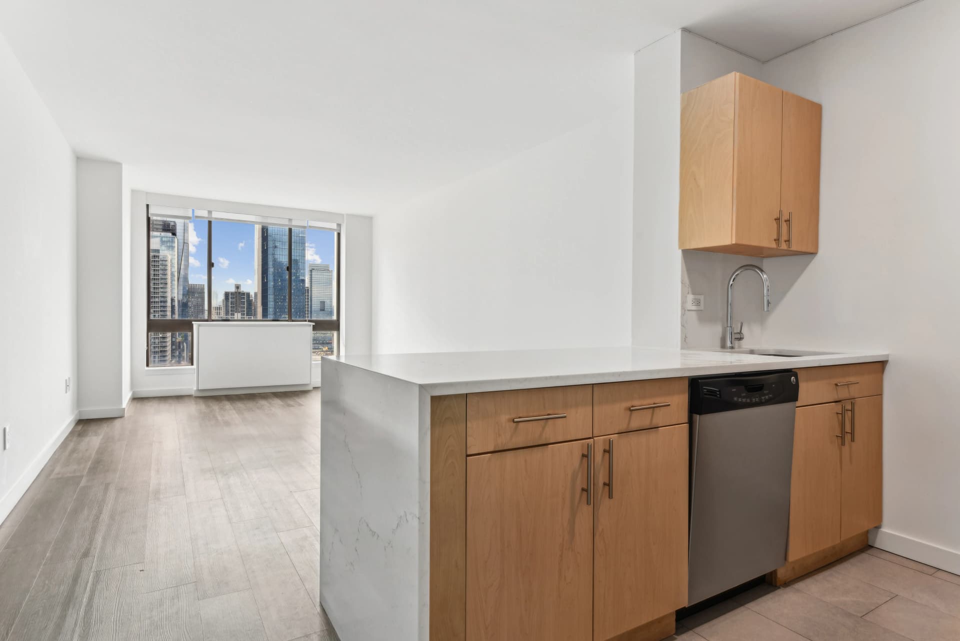 520 West 43 Street #30G, Manhattan, NY 10036 apartment_kitchen 1