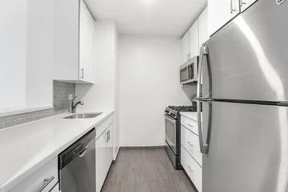 520 West 43 Street #Q3, Manhattan, NY 10036