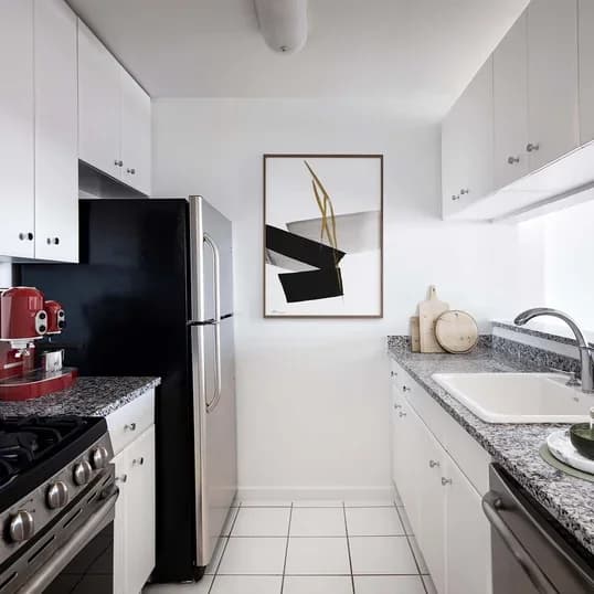 400 Chambers Street #92A, Manhattan, NY 10282 apartment_kitchen 1