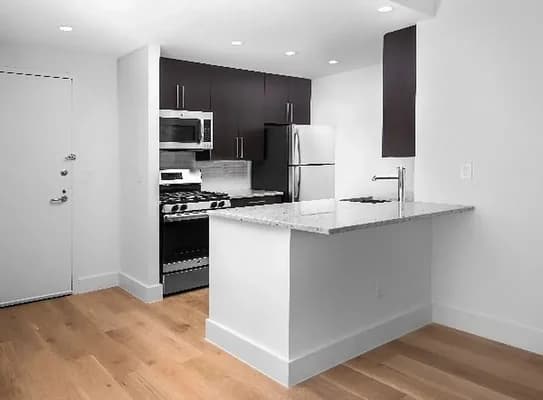 70 Battery Place #104, Manhattan, NY 10280