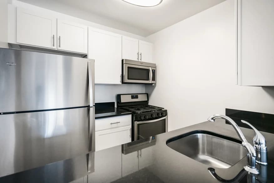 101 West End Avenue #20B, Manhattan, NY 10069