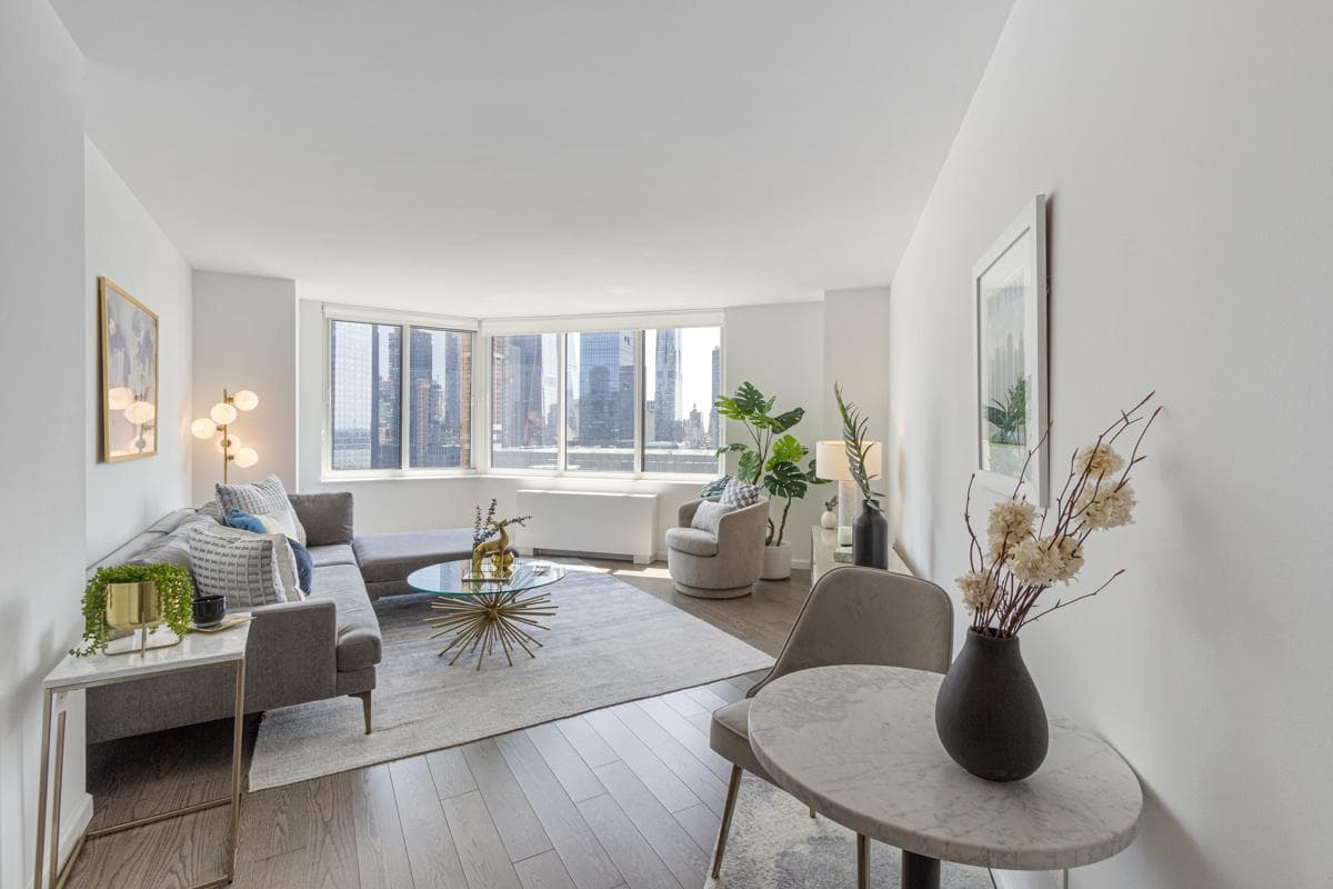1 River Place #1524, Manhattan, NY 10036