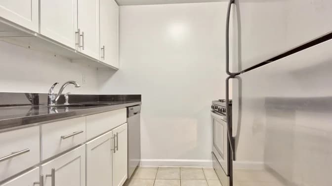 180 Riverside Boulevard #16B, Manhattan, NY 10069