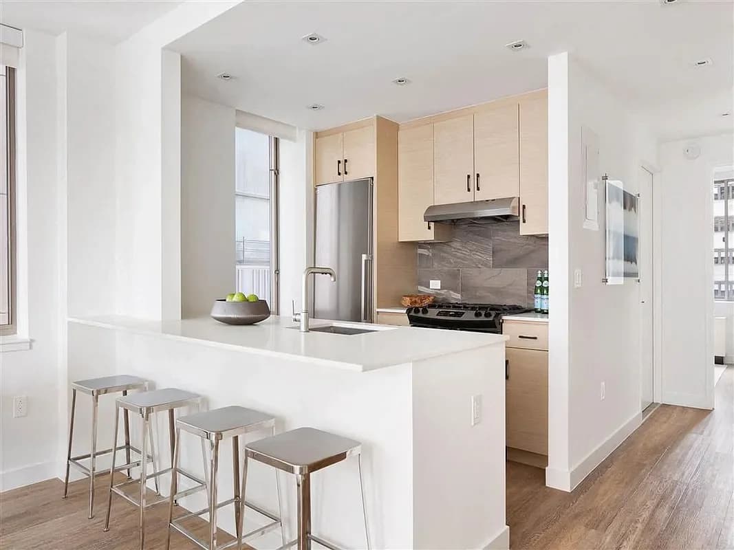 15 Cliff Street #0-24B, Manhattan, NY 10038 apartment_kitchen 1