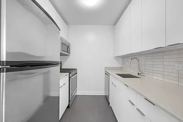 77 West 24 Street #8D, Manhattan, NY 10010