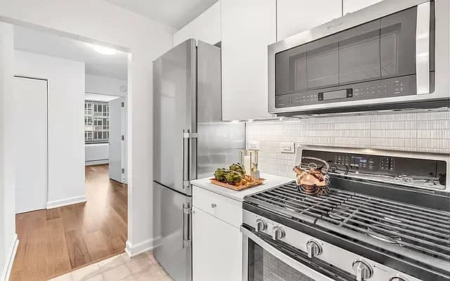 77 West 24 Street #8H, Manhattan, NY 10010