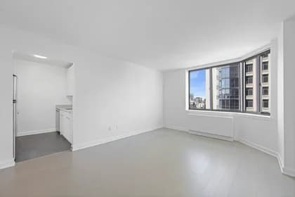 736 Avenue Of The Americas #9D, Manhattan, NY 10010