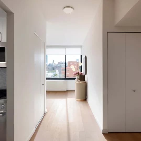 169 7 Avenue #04A, Manhattan, NY 10011 apartment_entry 1