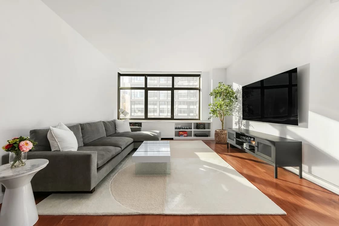 155 Leroy Street #4DE, Manhattan, NY 10014 apartment_living_room 1