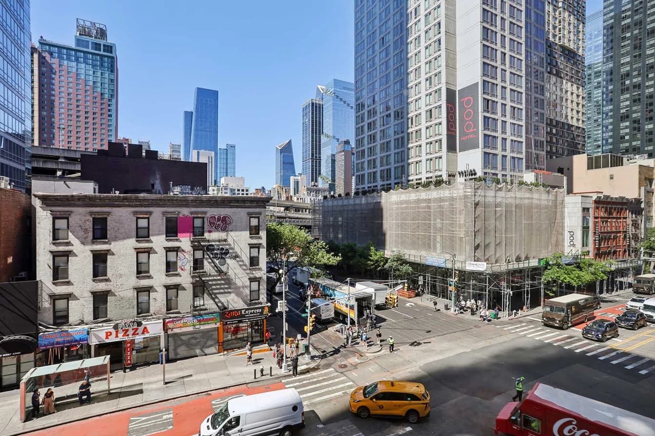 360 West 43 Street #S4D, Manhattan, NY 10036 apartment_view 1