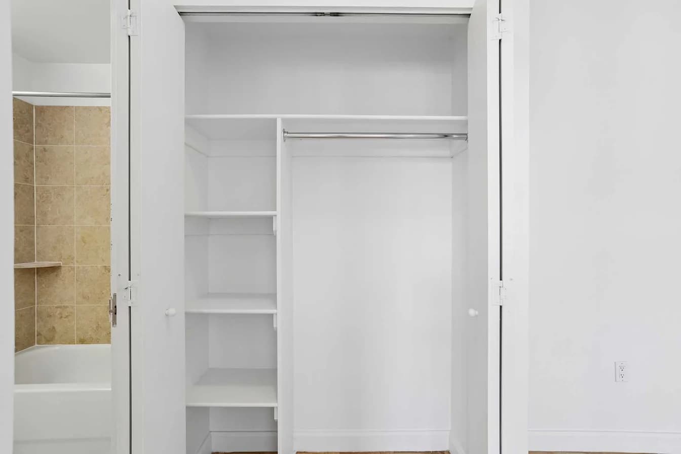 360 West 43 Street #S4D, Manhattan, NY 10036 apartment_walk_in_closet 1