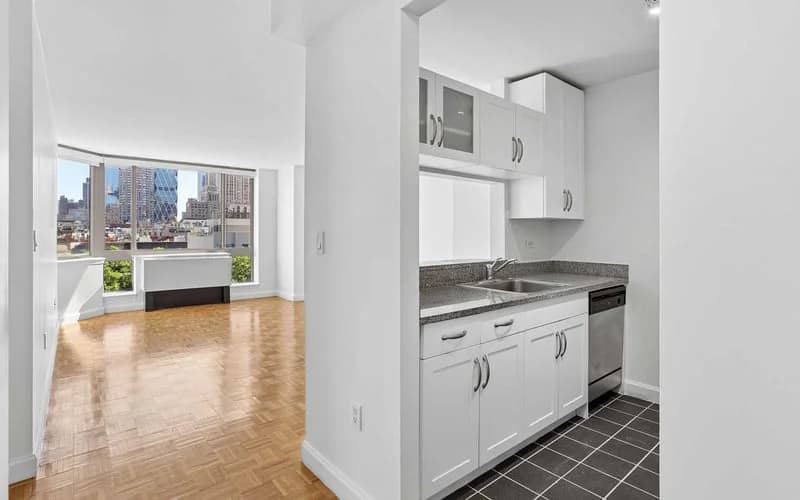 360 West 43 Street #n8h, Manhattan, NY 10036 apartment_kitchen 1