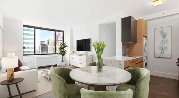 770 8 Avenue #24A, Manhattan, NY 10036