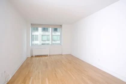 120 Riverside Boulevard #7-V, Manhattan, NY 10069