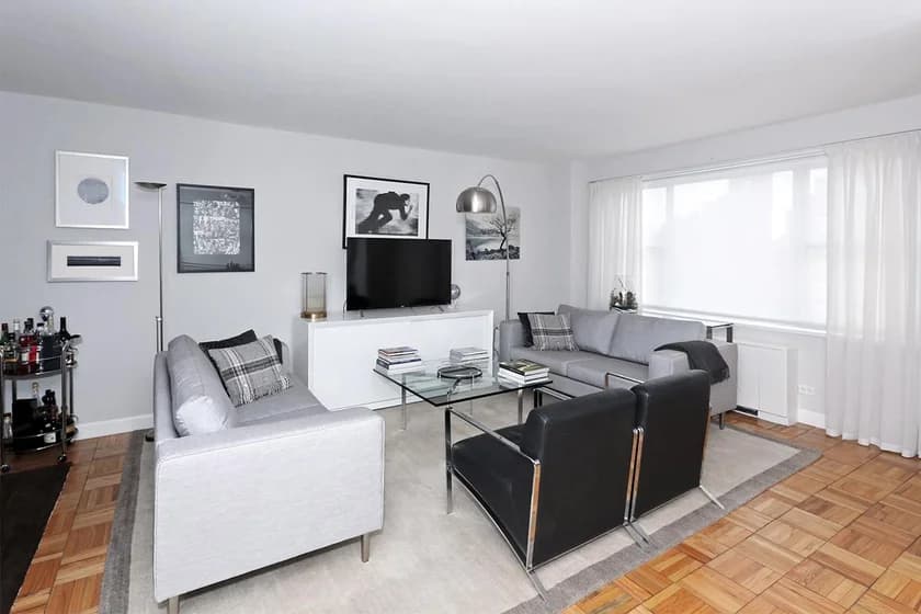 333 East 102 Street #3837, Manhattan, NY 10029 apartment_living_room 1