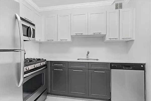 377 East 33 Street #04A, Manhattan, NY 10016 apartment_kitchen 1