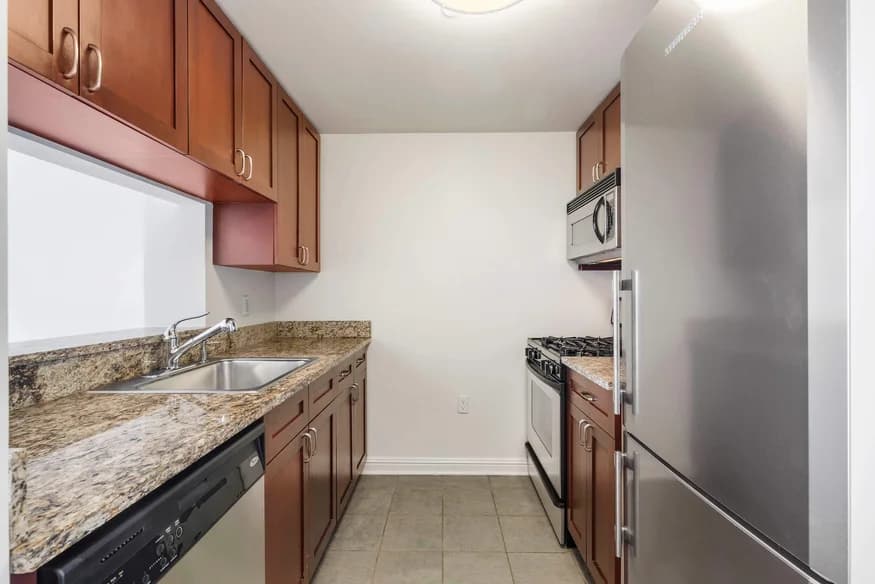 211 North End Avenue #12E, Manhattan, NY 10282