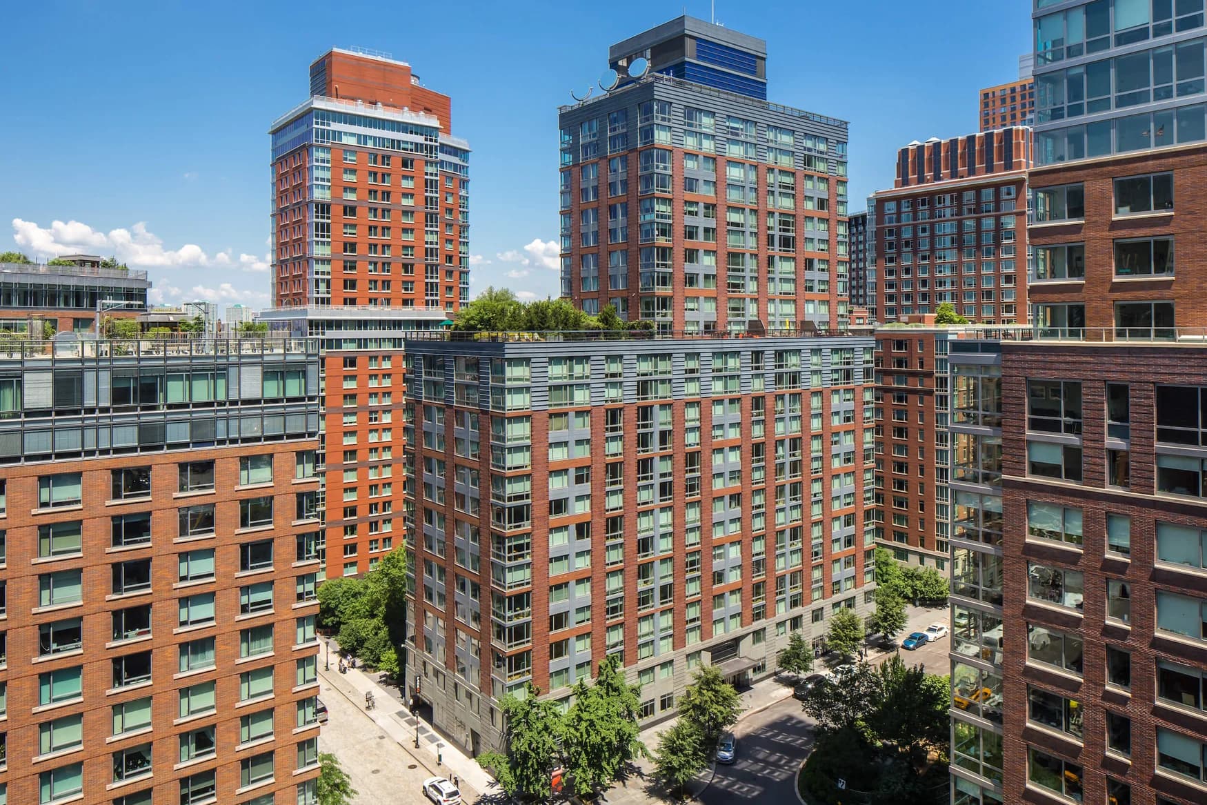 211 North End Avenue #8P, Manhattan, NY 10282 apartment_view 1