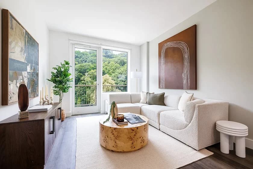 4568 Broadway #PHR, Manhattan, NY 10040 apartment_living_room 1