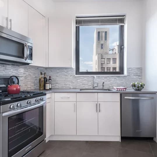 One Union Square South 1 Union Square South #70A, Manhattan, NY 10003 apartment_kitchen 1