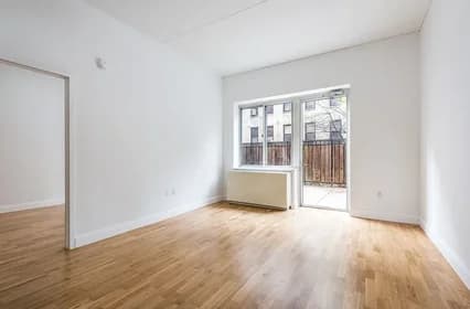 520 West 48 Street #1C, Manhattan, NY 10036