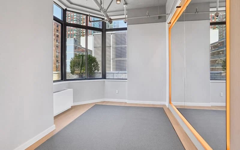 420 West 42 Street #19g, Manhattan, NY 10036 apartment_bedroom_room 1